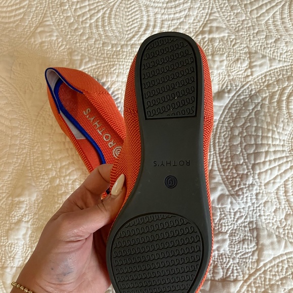 Cute and Comfortable ✨✨ - Picture 4 of 5